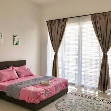 Cikgu I&S Homestay ジトラ エクステリア 写真