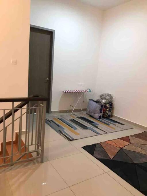 Cikgu I&S Homestay ジトラ エクステリア 写真