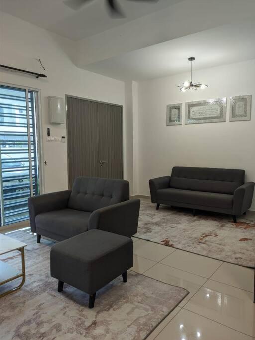Cikgu I&S Homestay ジトラ エクステリア 写真